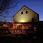 Zeleny Grunt Guest house