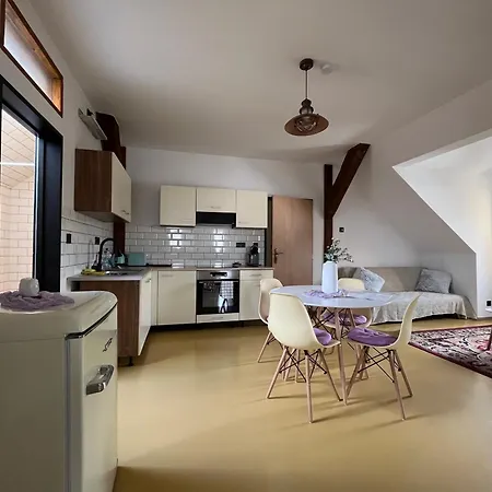 Zeleny Grunt Drinov (Central Bohemian)