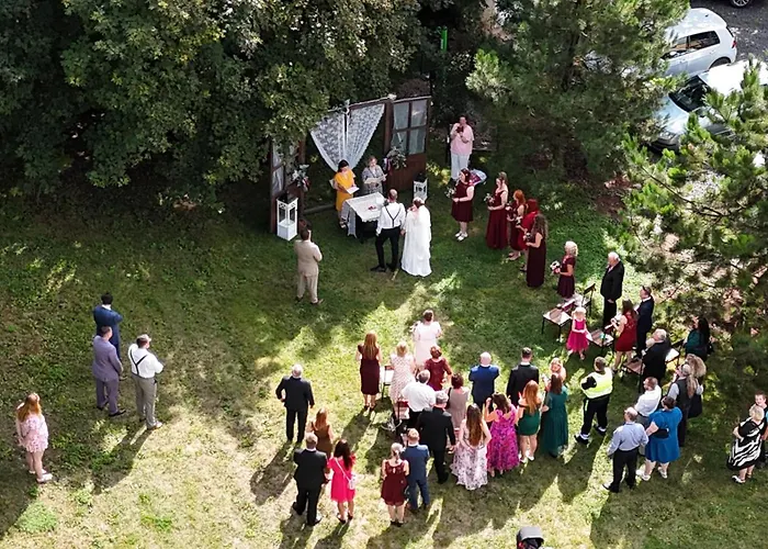 Zeleny Grunt Drinov (Central Bohemian)